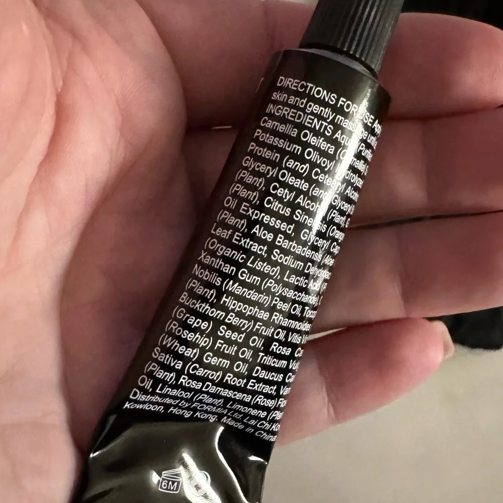 🛍🏙3️⃣ for $1️⃣5️⃣ 🆕 Grown Alchemist mini lip balm & hand cream in pouch